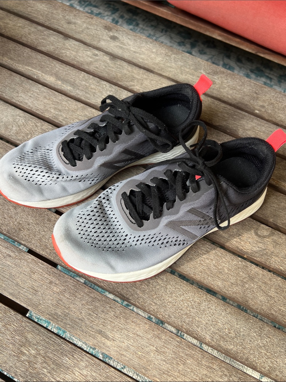 New Balance Gray and Black Women's Sneakers with Coral Accents